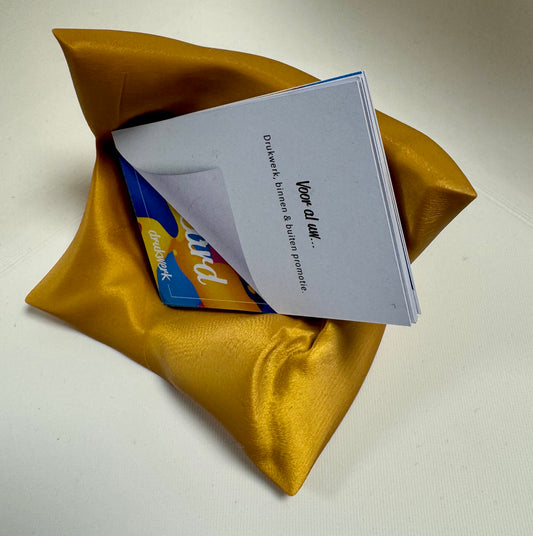 Visitekaartjes houder - Visitekaartjes kussen schuin link