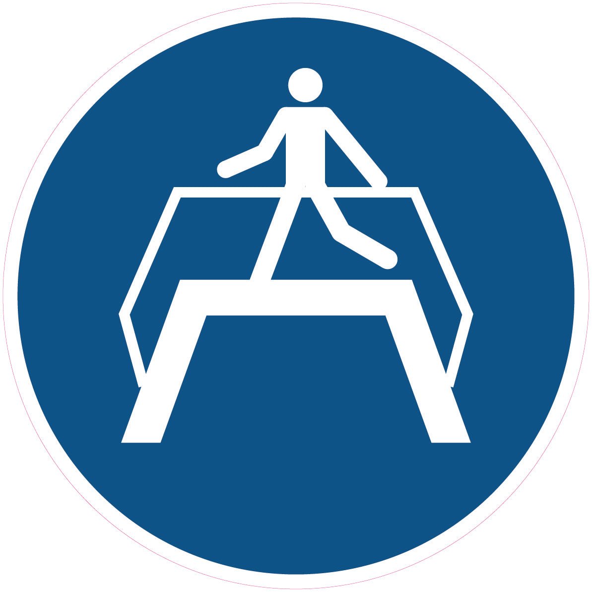 Gebodssticker loopbrug gebruiken, ISO 7010 M023