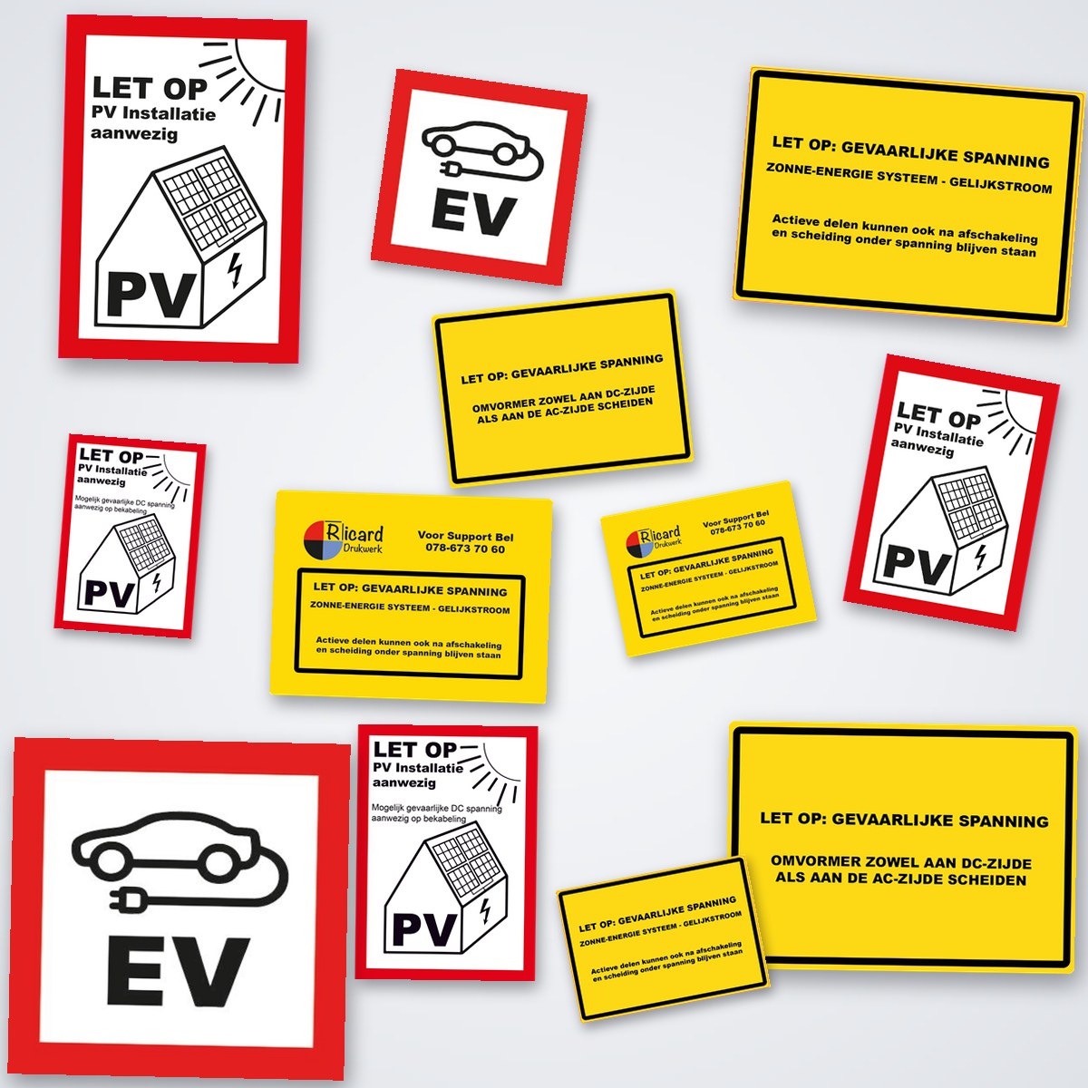 Verzameling PV stickers van Ricard volgens NEN 1010: PV installatie aanwezig, gevaarlijke spanning omvormer en gelijkstroom, en EV laadpaal
