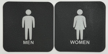 Toilet bordjes / WC bordjes met een man en een vrouw erop.