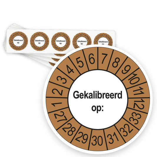 Keuringsstickers Gekalibreerd op 2027 | 50 stuks, Ø 35 mm | Buiten Bruin - strook van 5 stickers