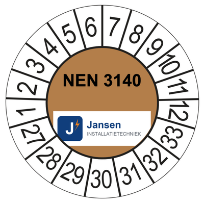 Voorbeeld: ronde keuringssticker 35 mm met eigen logo en keuringstekst, bruin middenvlak, jaarreeks 2027-2033